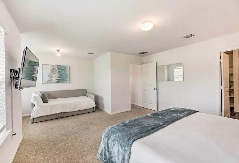 Austin Home ~ 12 Mi To Downtown!