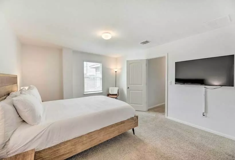 Austin Home ~ 12 Mi To Downtown!