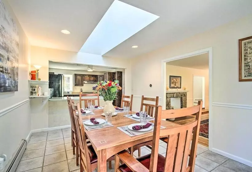 Wayne Home W/ Spacious Yard ~ 20 Mi To Philly!