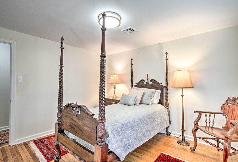 Wayne Home W/ Spacious Yard ~ 20 Mi To Philly!