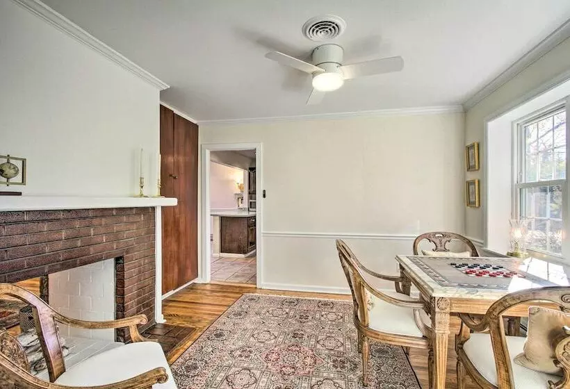 Wayne Home W/ Spacious Yard ~ 20 Mi To Philly!