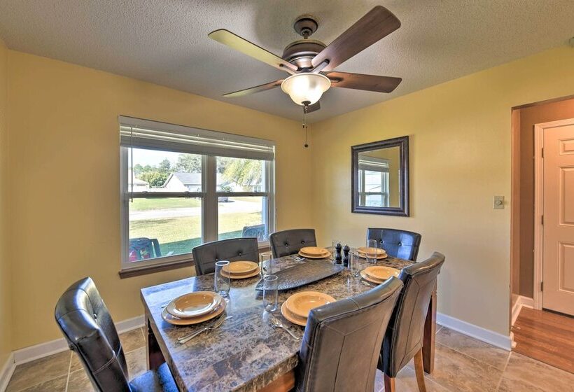 Welcoming Pensacola Home W/ Spacious Yard!