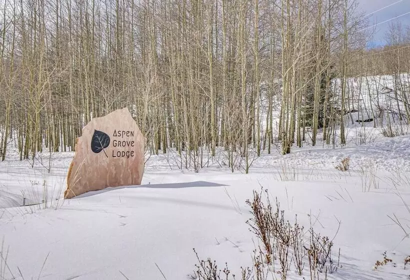 Spacious Fairplay Log Home W/ Patio & Fire Pit!