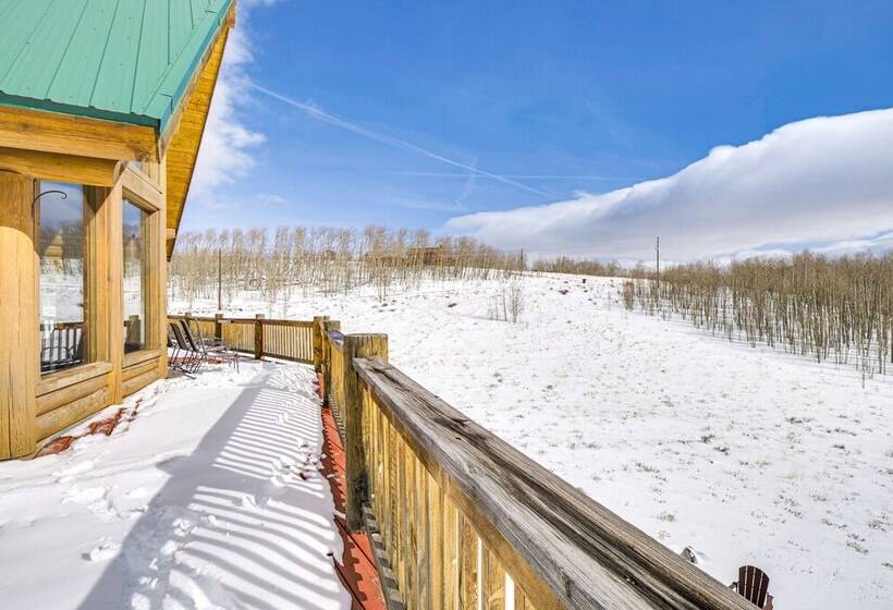 Spacious Fairplay Log Home W/ Patio & Fire Pit!