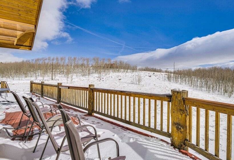 Spacious Fairplay Log Home W/ Patio & Fire Pit!