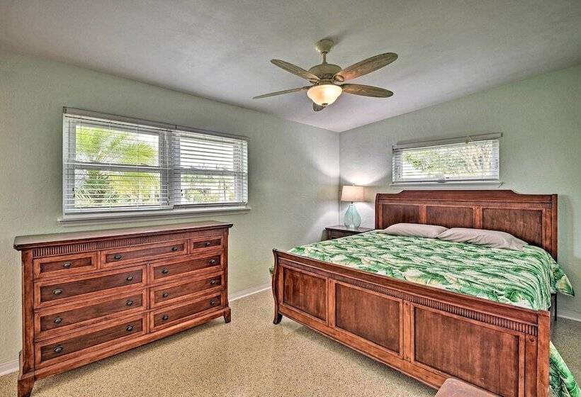 Charming Port Orange Home Walk To Beach!