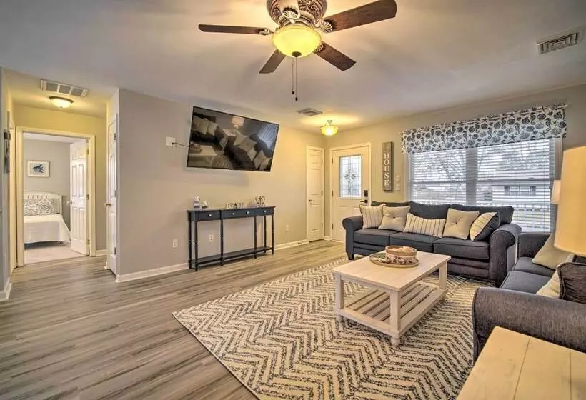 Charming Somers Point House W/ Private Pool!