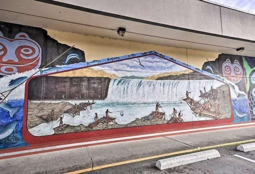 Estacada Home   Near Milo Mciver State Park!