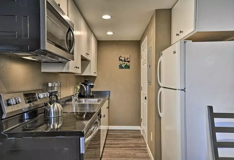 Estacada Home   Near Milo Mciver State Park!