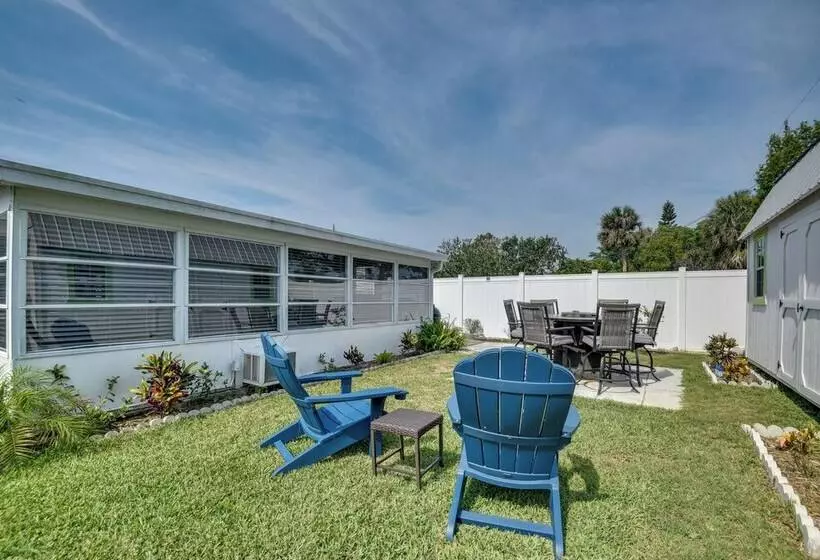 Pet Friendly Ormond Beach Home W/ Fire Pit!
