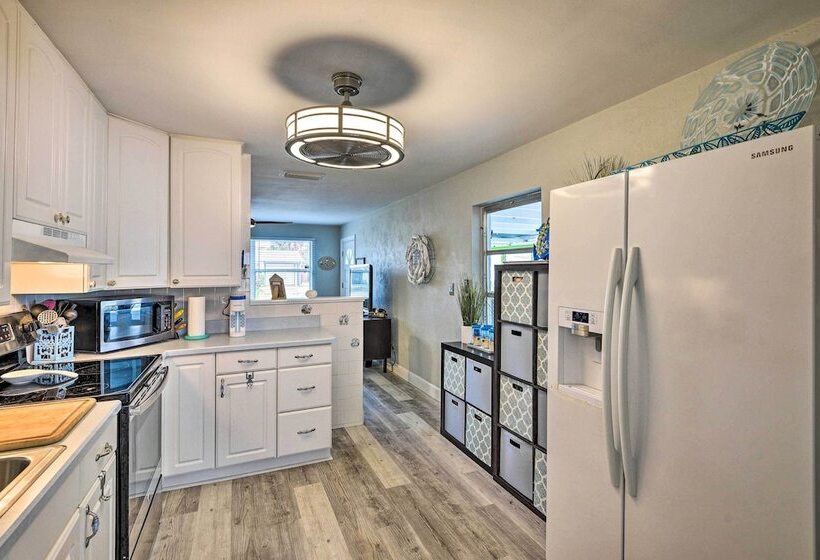 Pet Friendly Ormond Beach Home W/ Fire Pit!