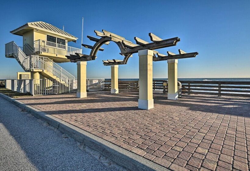 Pet Friendly Ormond Beach Home W/ Fire Pit!