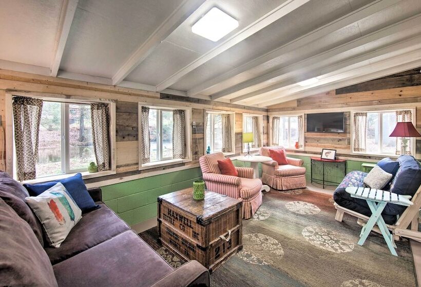 Creekside Stoney Cabin W/ 180 Ft Of River Frontage