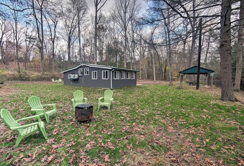 Creekside Stoney Cabin W/ 180 Ft Of River Frontage