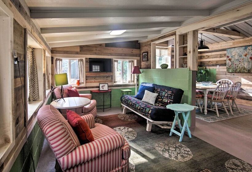 Creekside Stoney Cabin W/ 180 Ft Of River Frontage