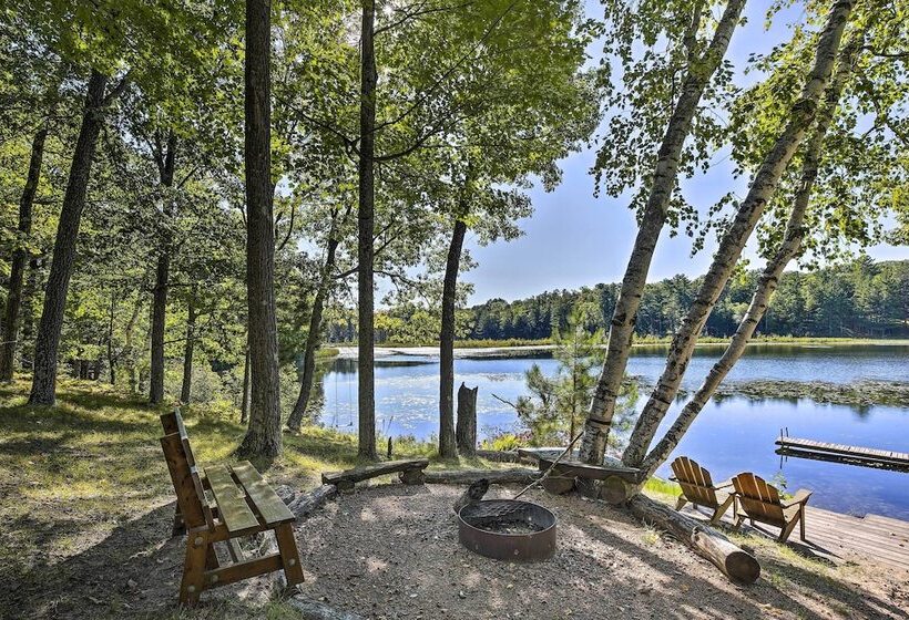 Four Season Lake Cabin W/ Canoe & Paddle Boat!