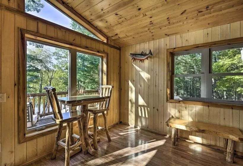 Four Season Lake Cabin W/ Canoe & Paddle Boat!