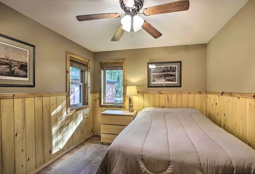 Four Season Lake Cabin W/ Canoe & Paddle Boat!