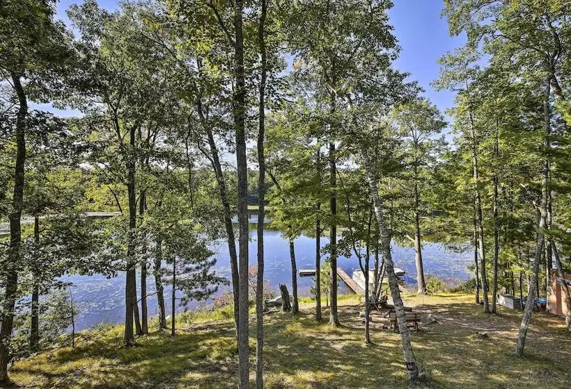 Four Season Lake Cabin W/ Canoe & Paddle Boat!