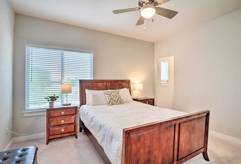 Gorgeous Georgetown Home, Walk To The Square!