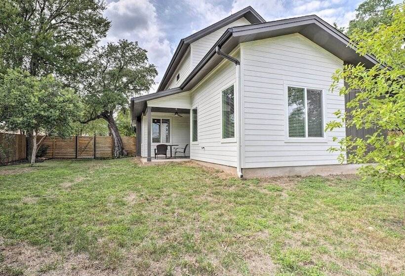 Gorgeous Georgetown Home, Walk To The Square!