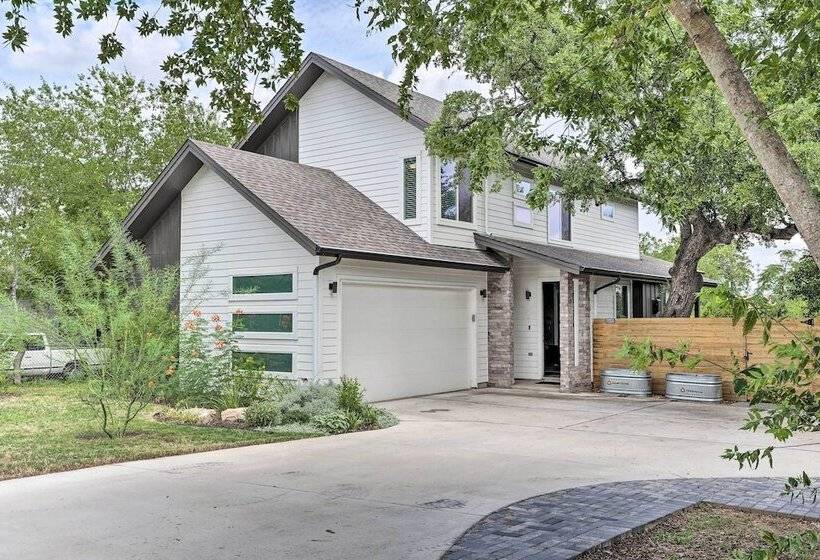 Gorgeous Georgetown Home, Walk To The Square!