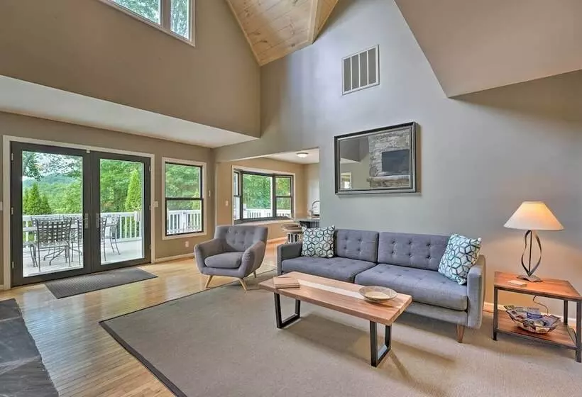 Grand Pisgah Forest Home On Secluded 5 Acres!