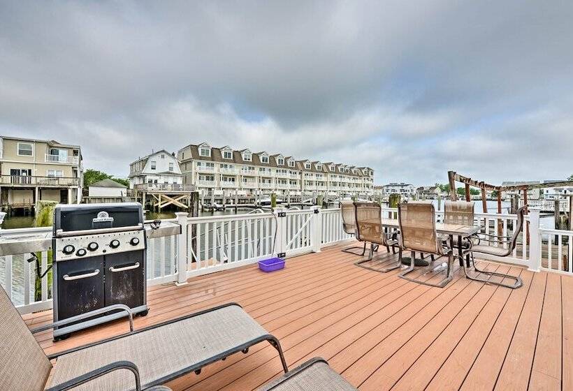 Home W/water Views, 1 Mi To Boardwalk/casinos