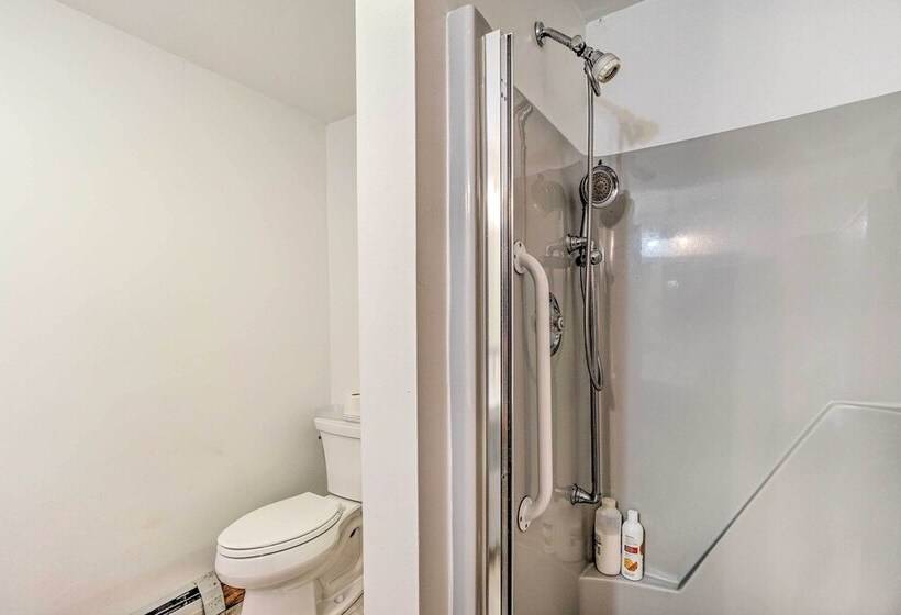 Lakefront Paradise Near Okemo & Killington