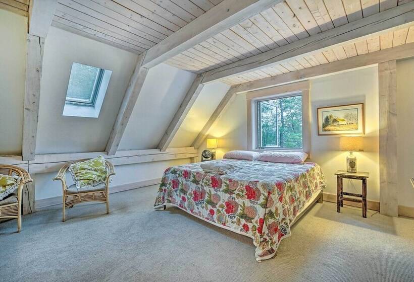 Lakefront Paradise Near Okemo & Killington