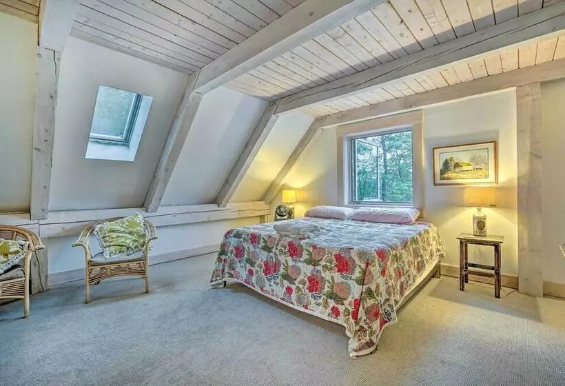 Lakefront Paradise Near Okemo & Killington