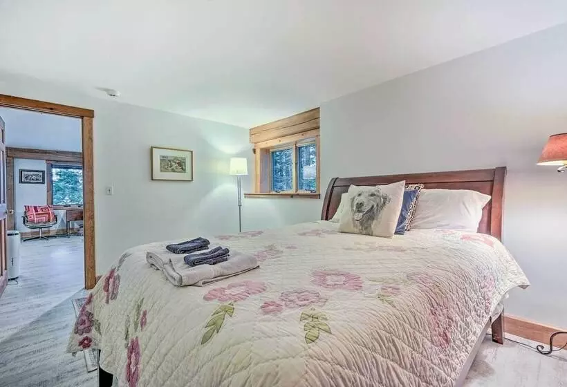 Lakefront Paradise Near Okemo & Killington