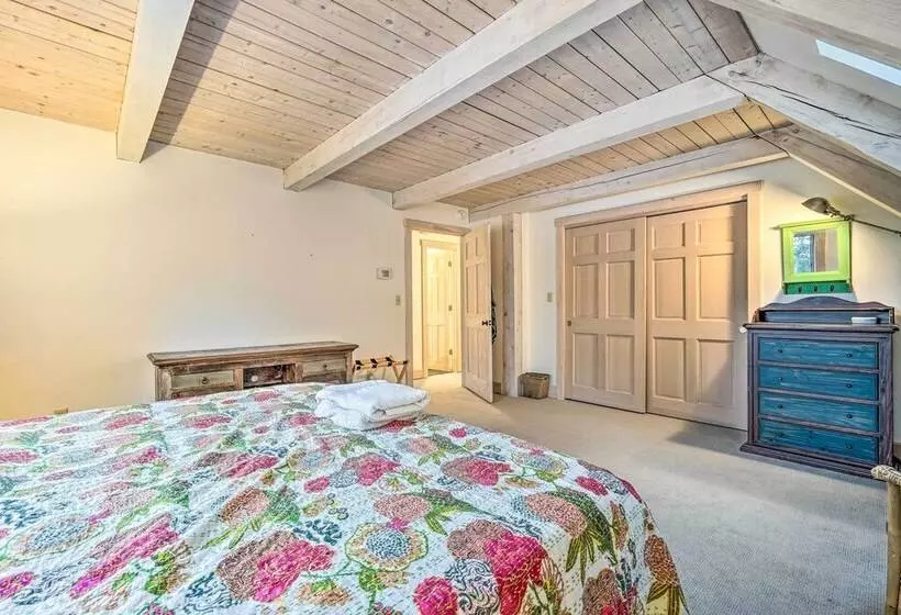 Lakefront Paradise Near Okemo & Killington