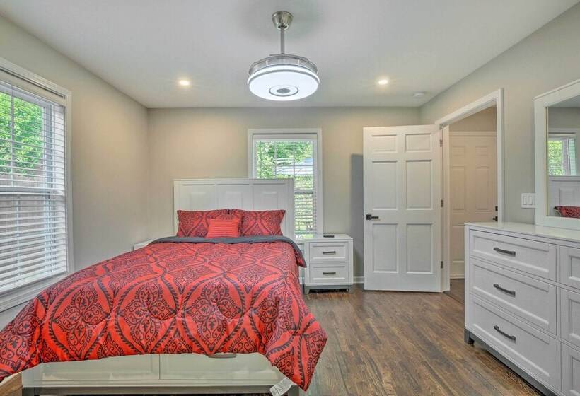 Lovely Atlanta Home < 3 Mi To State Farm Arena!