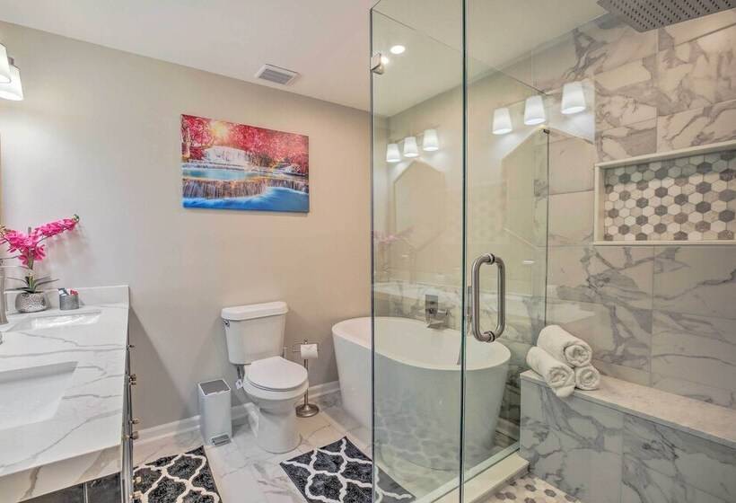 Lovely Atlanta Home < 3 Mi To State Farm Arena!