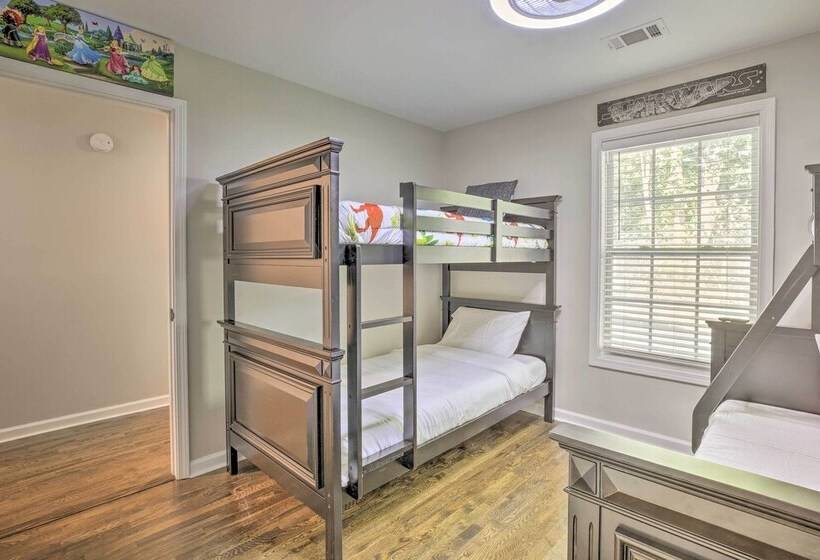 Lovely Atlanta Home < 3 Mi To State Farm Arena!