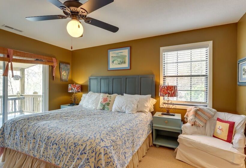 Nantahala Lake Family Home W/ Private Dock & Views