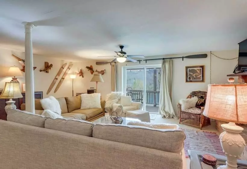 Nantahala Lake Family Home W/ Private Dock & Views