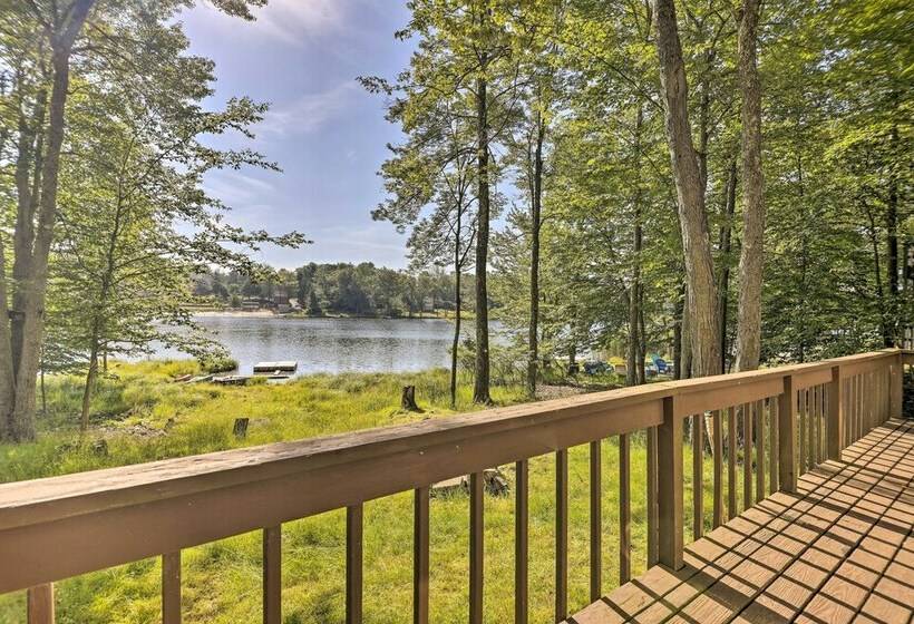 New! Lakefront Tobyhanna Home W/ Community Pool!