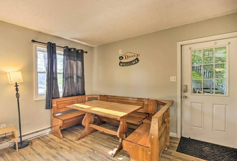 New! Lakefront Tobyhanna Home W/ Community Pool!