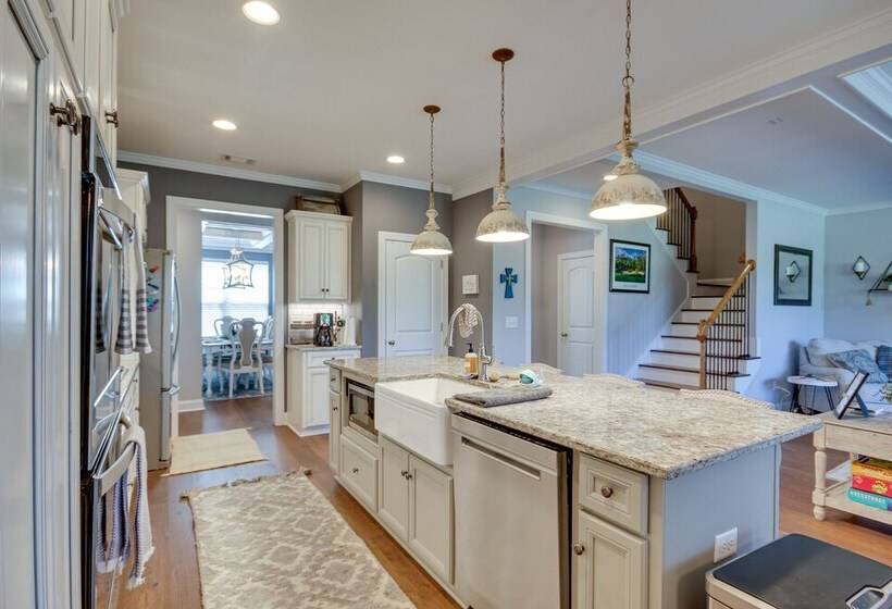 North Augusta Home W/ Hot Tub 2 Mi To Downtown!