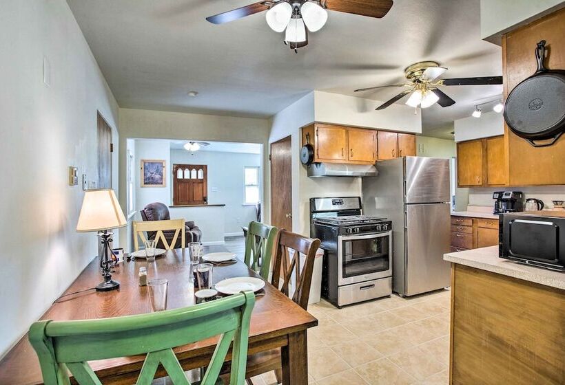 Quaint Meeker Escape 1/2 Mi To White River!