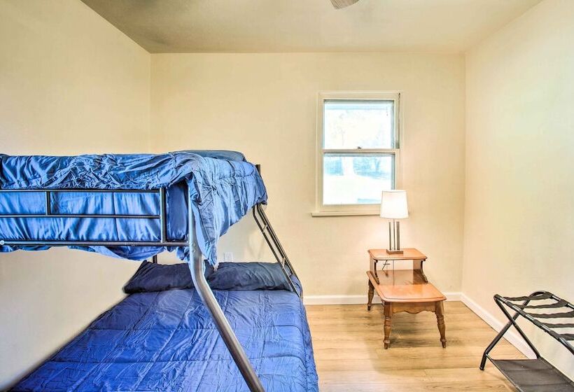 Quaint Meeker Escape 1/2 Mi To White River!