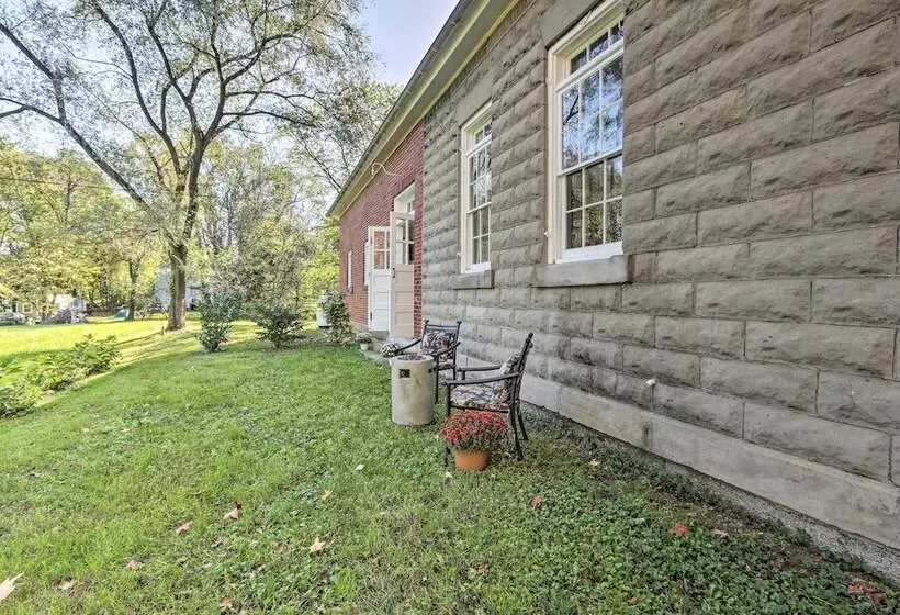 Renovated Wv Schoolhouse: History Buffs Heaven!