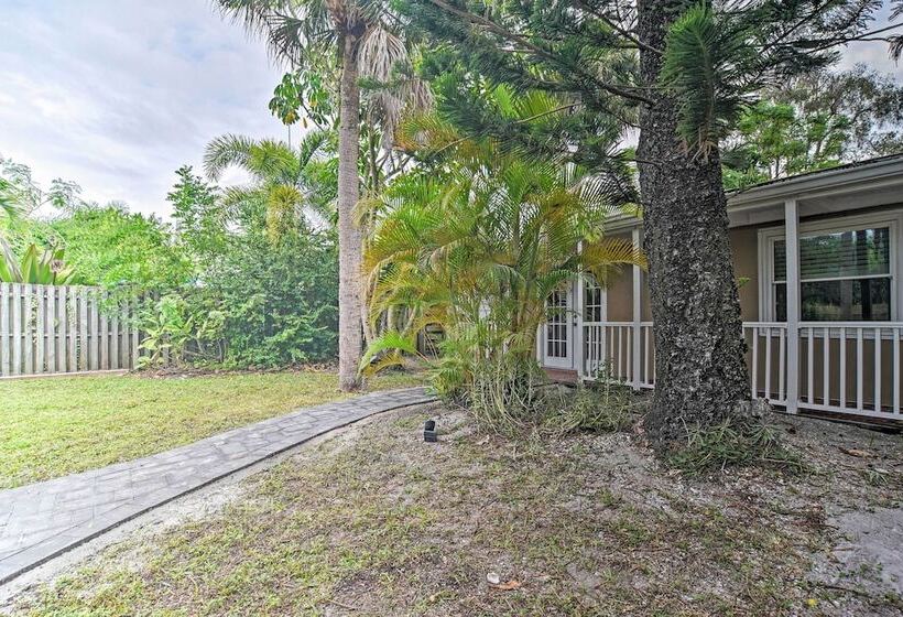 Retreat Half Mile To Beach/siesta Key Village