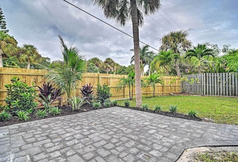 Retreat Half Mile To Beach/siesta Key Village