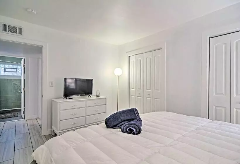 Retreat Half Mile To Beach/siesta Key Village