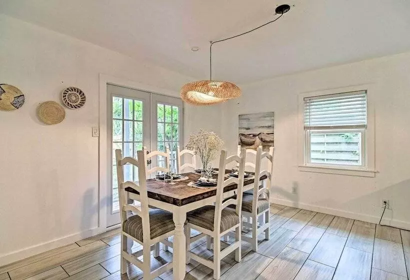 Retreat Half Mile To Beach/siesta Key Village