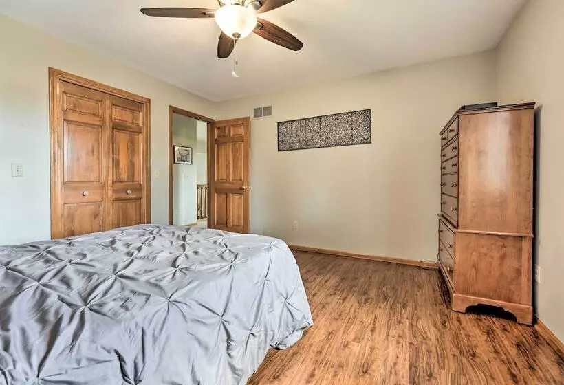 Spacious Fort Wayne Home W/ Yard + Gas Grill!