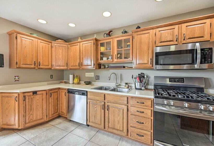 Spacious Fort Wayne Home W/ Yard + Gas Grill!